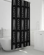 Lade das Bild in den Galerie-Viewer, Black Mud Cloth Print Shower Curtain 72&quot;x72&quot;
